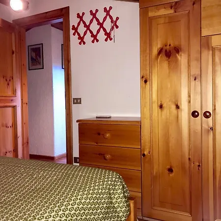 2 Abeti Mansarda Apartment *